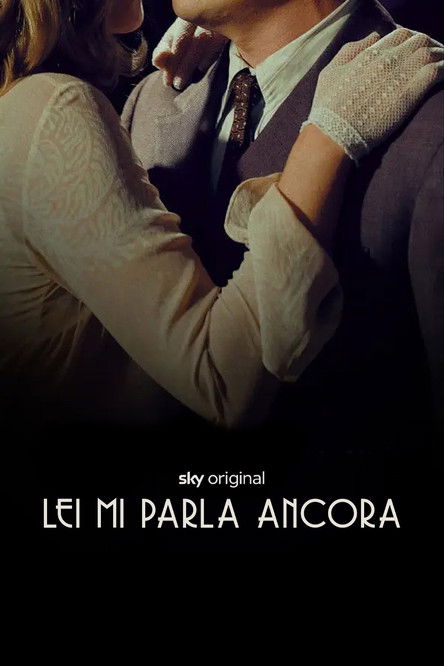 Она говорит со мной